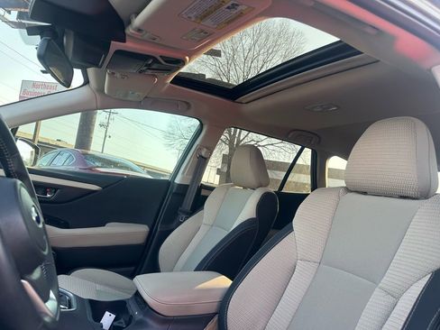 Used 2025 Subaru Outback Premium image 28