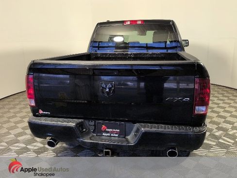 Used 2014 RAM 1500 Express image 10