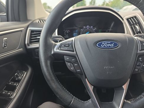 Used 2018 Ford Edge SEL w/ Equipment Group 201A AWD/4WD image 28