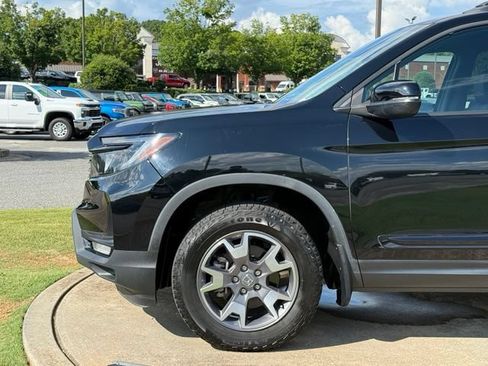 Used 2023 Honda Passport TrailSport image 12