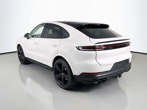 New 2026 Porsche Cayenne image 3