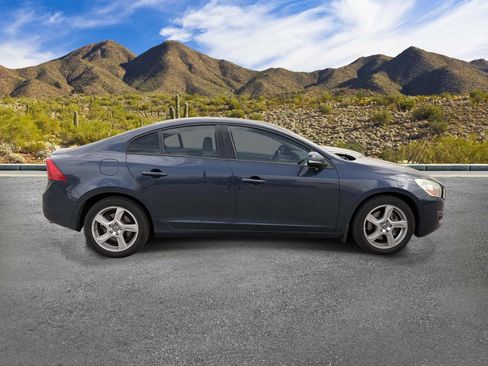 Used 2012 Volvo S60 T5 FWD image 3
