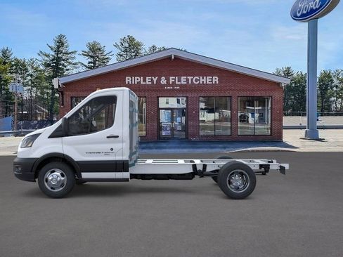 New 2026 Ford Transit 350 Low Roof DRW AWD w/ Upfitter Package image 3