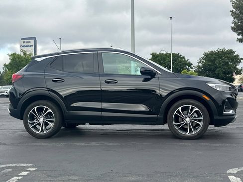 Used 2023 Buick Encore GX Select FWD image 3