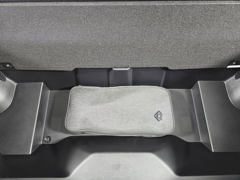 Used 2024 Rivian R1S Adventure AWD/4WD image 14