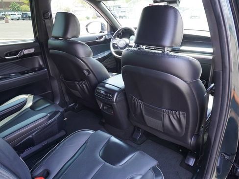 Used 2023 Hyundai Palisade Calligraphy FWD image 12