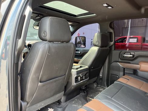 Used 2020 Chevrolet Silverado 2500 High Country w/ Z71 Off-Road Package AWD/4WD image 9