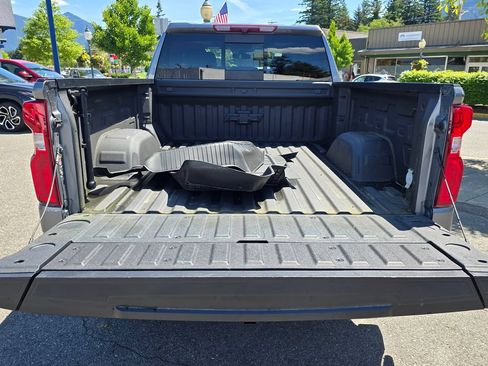 Used 2022 Chevrolet Silverado 1500 LTZ w/ Safety Package II AWD/4WD image 15