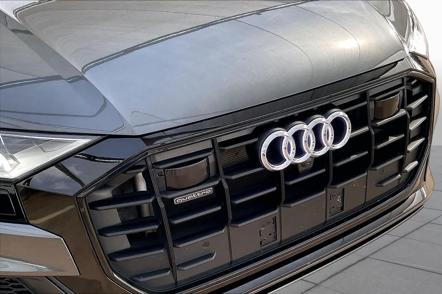 Used 2023 Audi Q8 Prestige AWD/4WD image 30