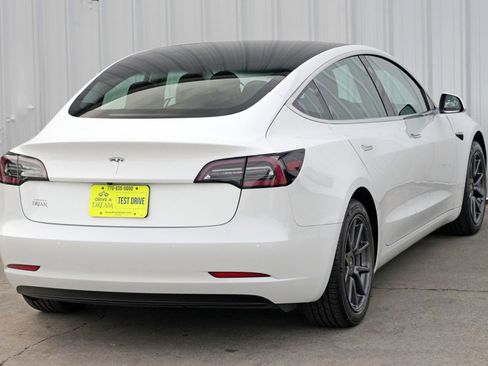 Used 2020 Tesla Model 3 Standard Range Plus image 54