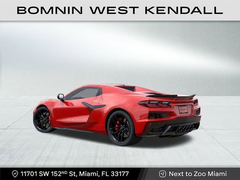 Used 2025 Chevrolet Corvette Z06 image 3