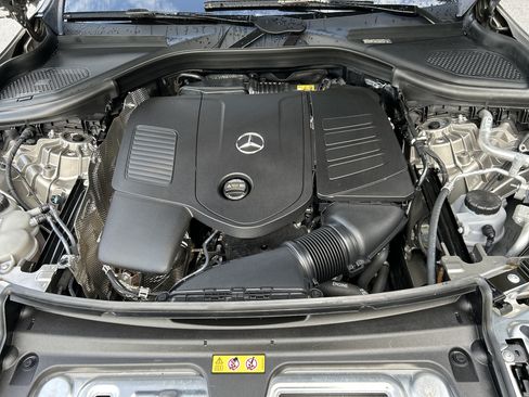 Certified 2024 Mercedes-Benz GLC 300 4MATIC image 49