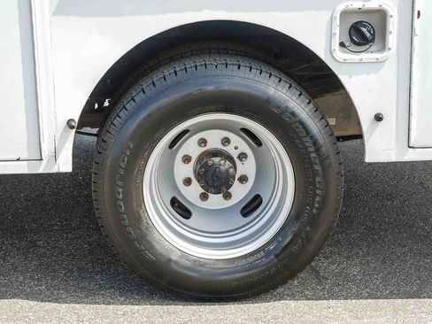 Used 2016 Ford F350 XL w/ Power Equipment Group RWD image 11