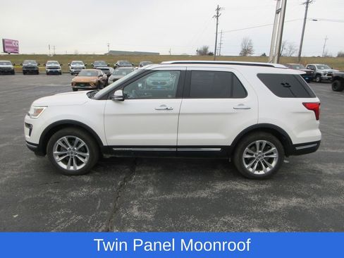 Used 2018 Ford Explorer Limited w/ Class II Trailer Tow Package image 2