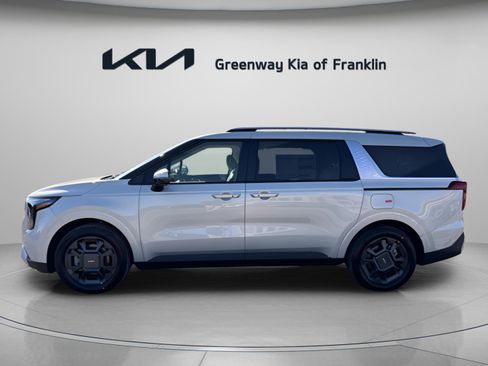 New 2026 Kia Carnival EX image 4