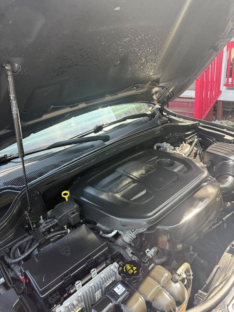 Used 2019 Jeep Grand Cherokee Laredo RWD image 37
