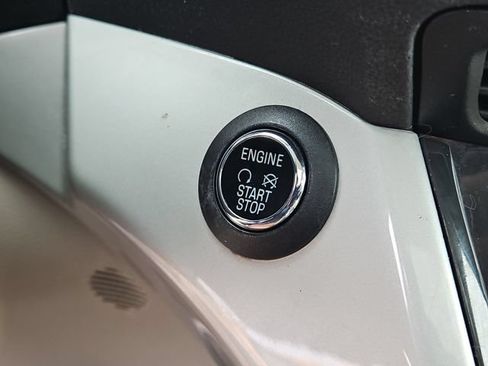 Used 2014 Ford C-MAX Energi SEL w/ Equipment Group 302A FWD image 20