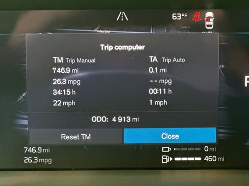 Certified 2025 Volvo XC60 T8 Plus w/ Protection Package Premier image 30