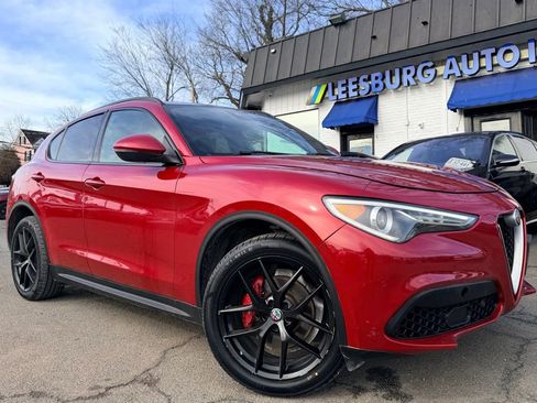 Used 2018 Alfa Romeo Stelvio Ti Sport image 1