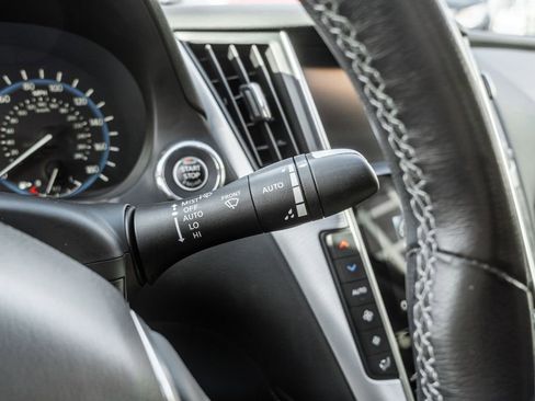 Used 2021 INFINITI Q50 Luxe image 23