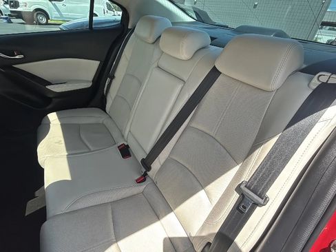 Used 2017 MAZDA MAZDA3 Grand Touring FWD image 28