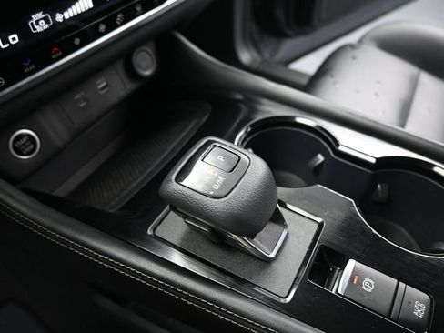 Used 2023 Nissan Rogue SL w/ SL Premium Package FWD image 15