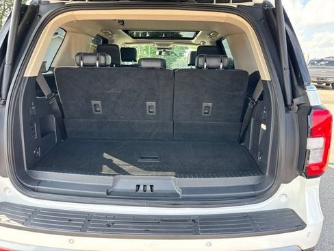 Used 2023 Ford Expedition XLT AWD/4WD image 13