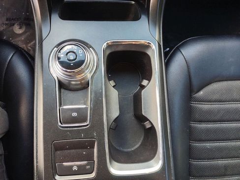 Used 2018 Ford Fusion SE w/ Equipment Group 201A image 42