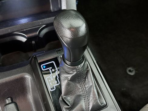 Used 2022 Toyota Tacoma SR image 19