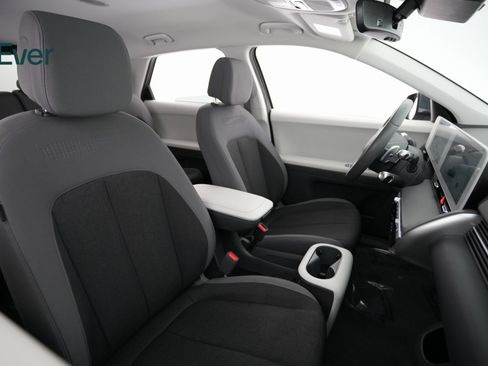Used 2024 Hyundai Ioniq 5 SEL image 8