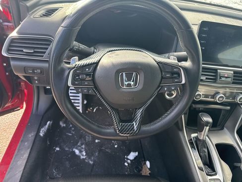 Used 2018 Honda Accord Sport image 10