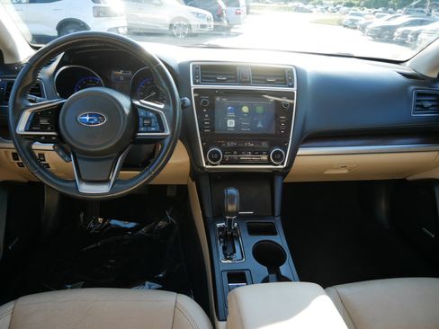 Used 2018 Subaru Outback 2.5i Limited AWD/4WD image 13