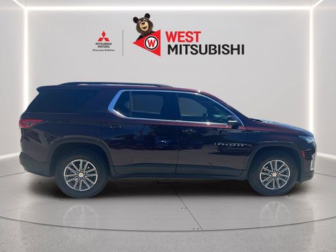 Used 2023 Chevrolet Traverse LT FWD image 6