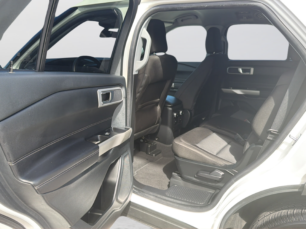 Used 2023 Ford Explorer XLT RWD image 24