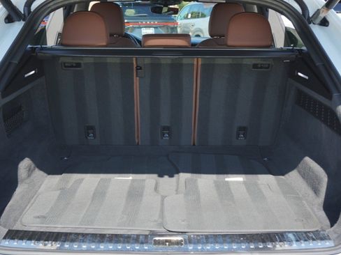 Used 2019 Audi Q8 Prestige w/ Towing Package image 37