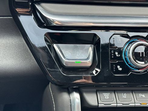 New 2026 GMC Sierra 2500 Denali Ultimate AWD/4WD image 21