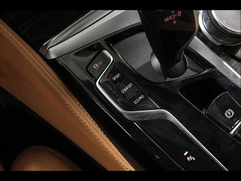 Used 2023 BMW 540i xDrive w/ M Sport Package AWD/4WD image 16