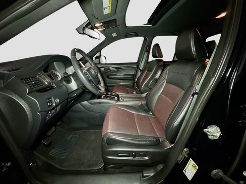 Used 2019 Honda Ridgeline Black Edition image 17