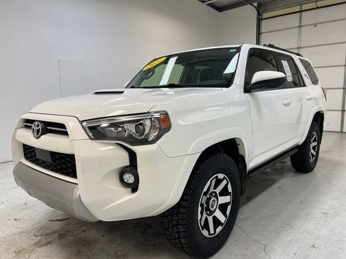Used 2021 Toyota 4Runner TRD Off-Road AWD/4WD image 12