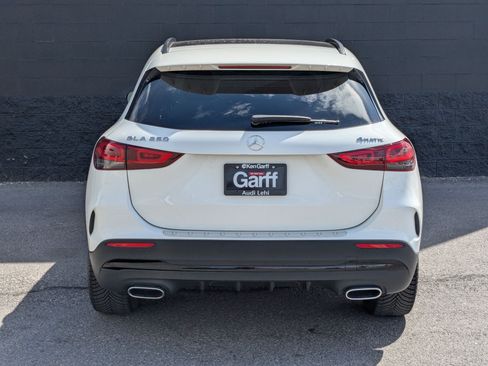 Used 2022 Mercedes-Benz GLA 250 4MATIC image 4
