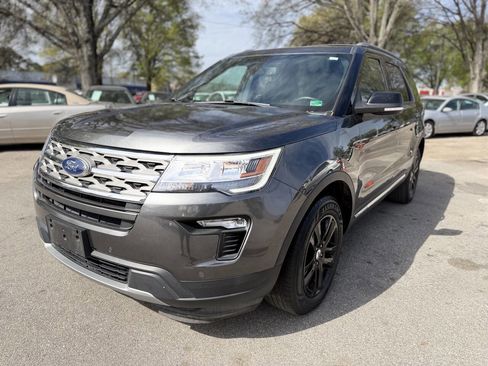 Used 2018 Ford Explorer XLT w/ Equipment Group 202A image 1