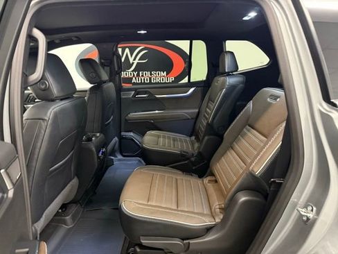 New 2026 GMC Acadia Denali Ultimate AWD/4WD image 14