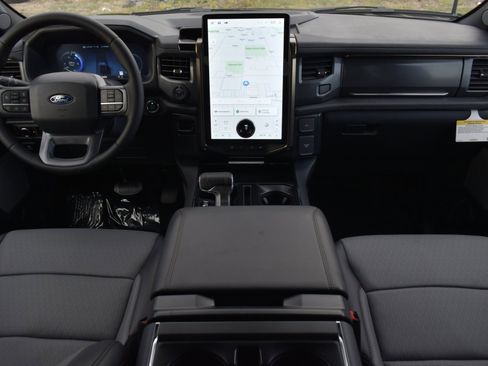 New 2025 Ford F150 Lightning Lariat image 7