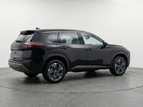 Used 2025 Nissan Rogue SV AWD/4WD image 9