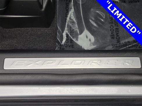 Used 2020 Ford Explorer Limited w/ Class III Trailer Tow Package image 21