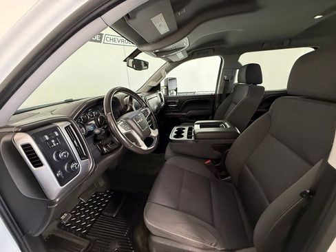 Used 2018 GMC Sierra 1500 SLE w/ SLE Value Package AWD/4WD image 13