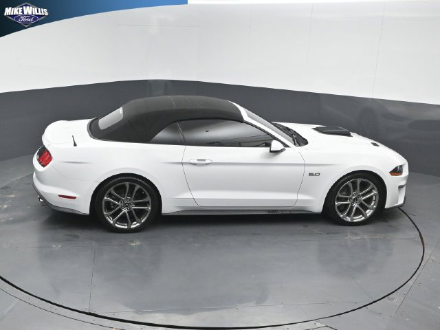 Used 2018 Ford Mustang GT Premium RWD image 16