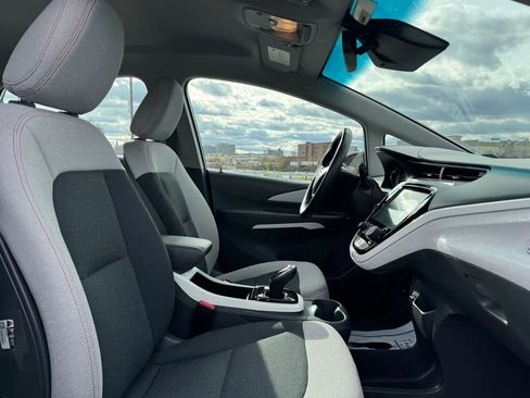 Used 2020 Chevrolet Bolt LT image 19