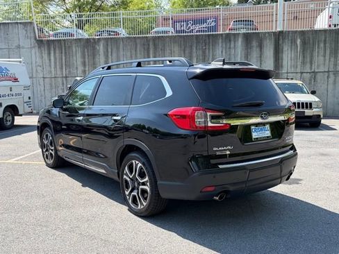 Used 2023 Subaru Ascent Touring AWD/4WD image 5