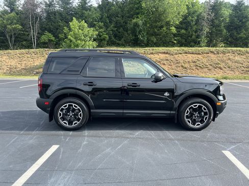 Used 2025 Ford Bronco Sport Outer Banks w/ Outer Banks Tech Package+ AWD/4WD image 4